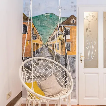 Апартаменти Lamp House