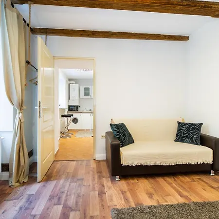 Apartment Lamp House Brasov
