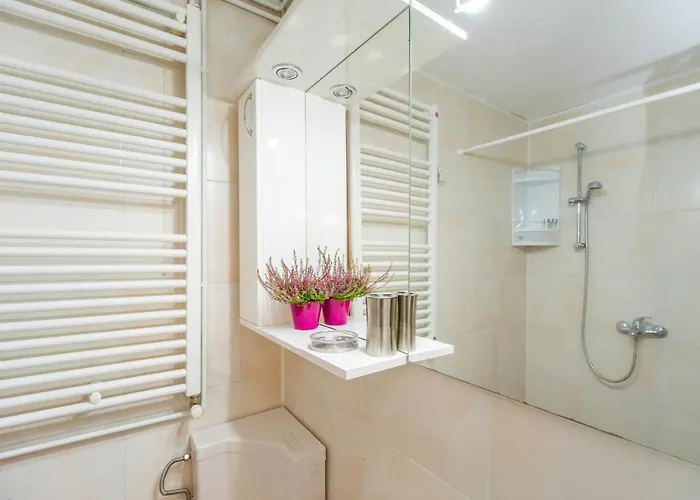 Apartament Lamp House